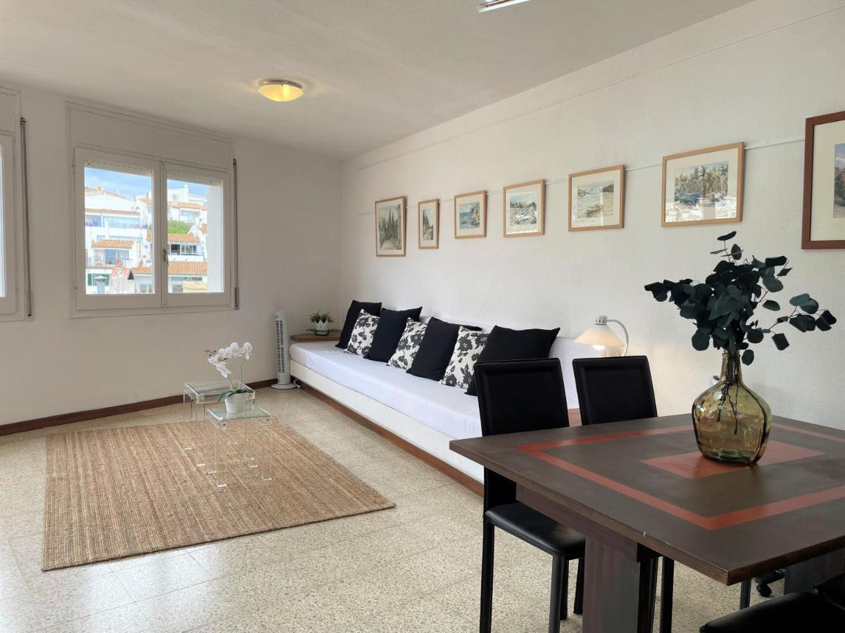 Des Puig - Apartment With Sea Views Cadaqués Eksteriør billede